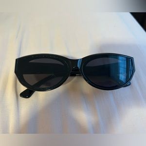 Women’s Sunglasses Modern Chic